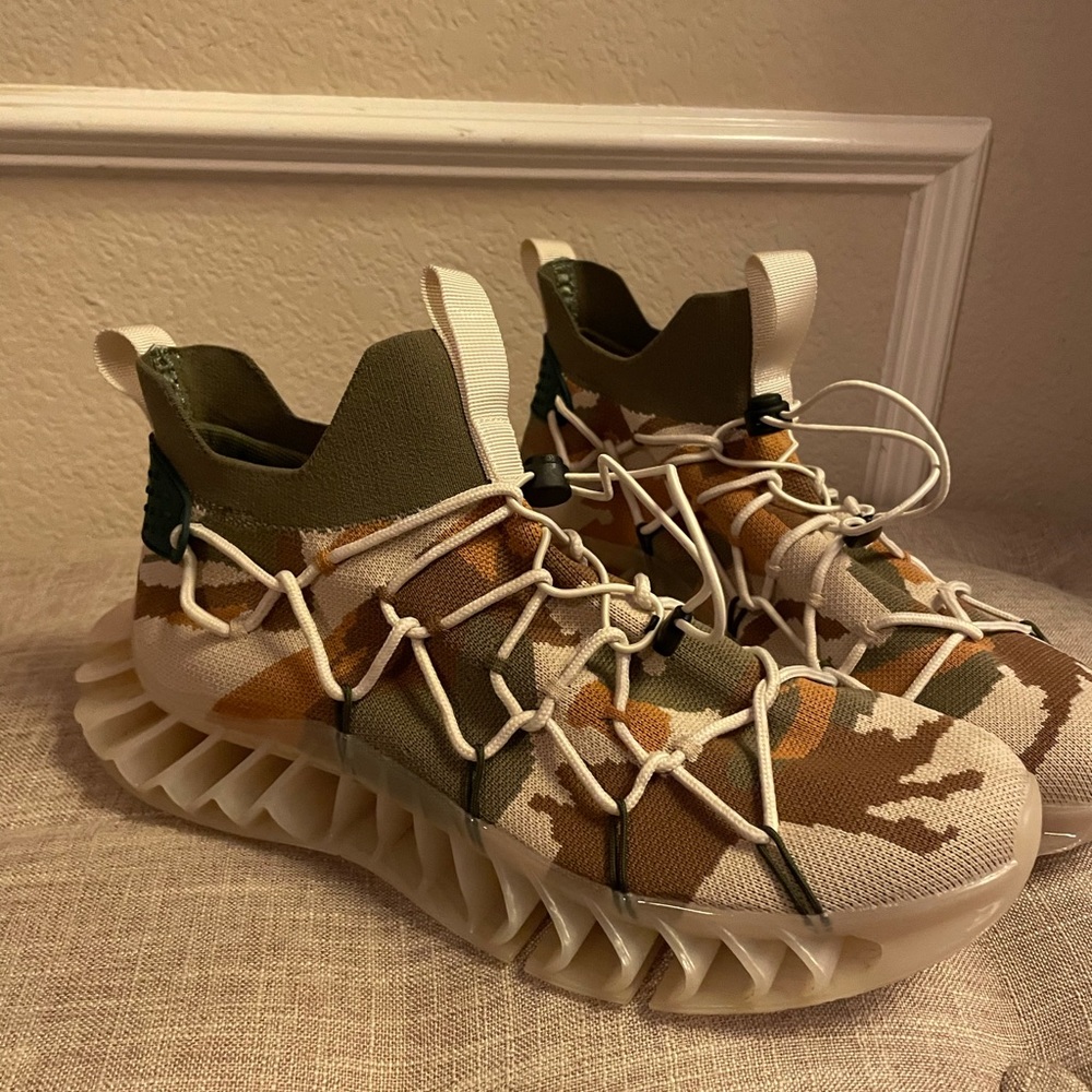 Super Cool Aeero Dynamic Shoes